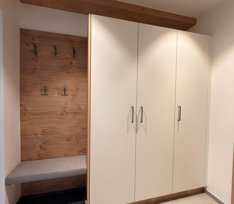 Garderobe 1