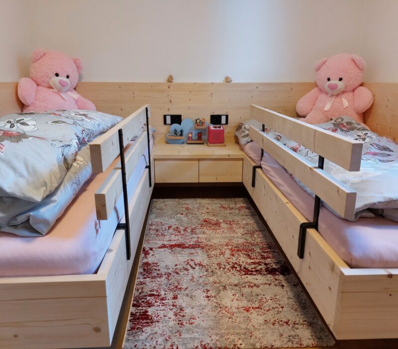 Schlafzimmer 1
